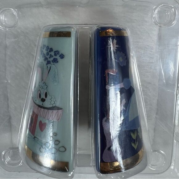 Disney Alice in the Wonderland 70th Mary Blair Salt & Pepper Shaker Set NIB - Picture 9 of 13